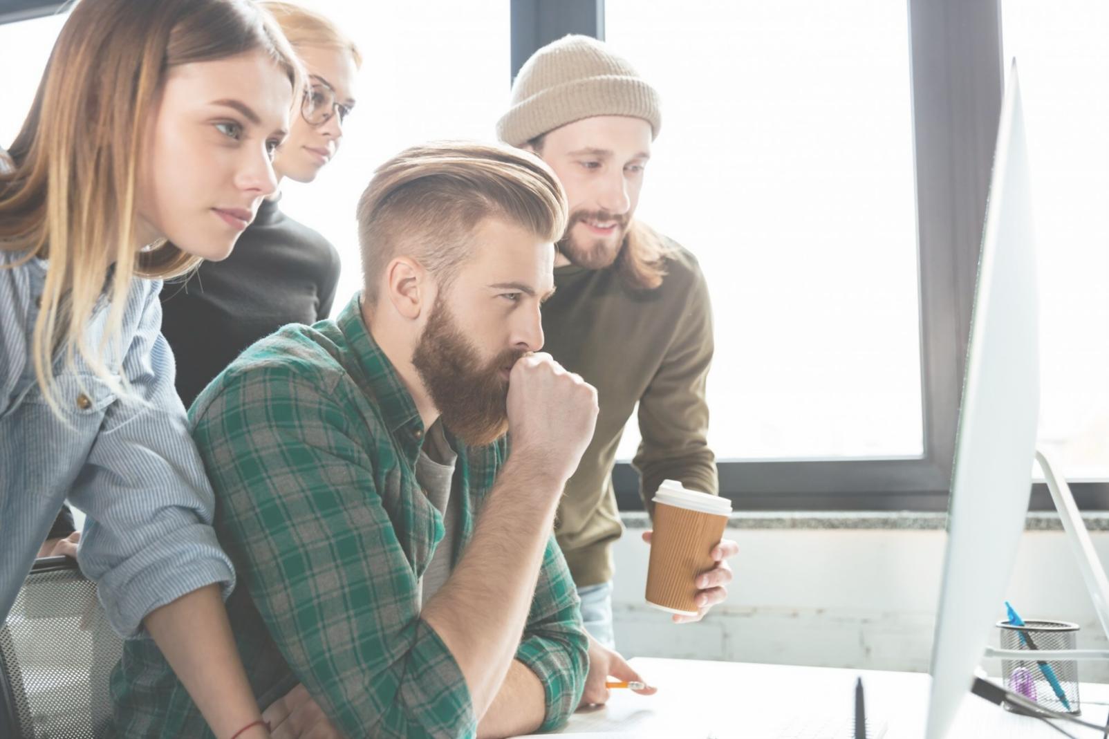 Session de formation en ligne avec formateur et participants